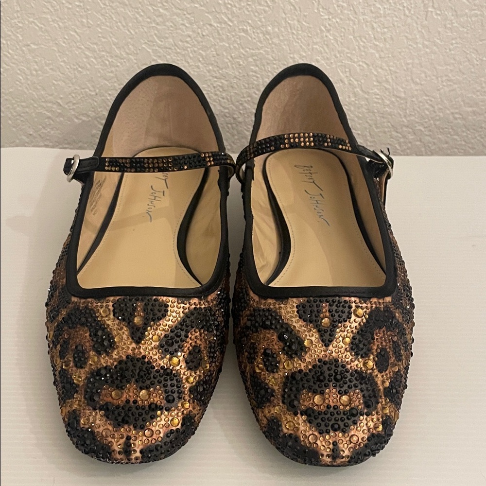 Betsey Johnson Women’s Lorel Leopard Print Mary Jane Ballet Flats - Picture 2 of 16